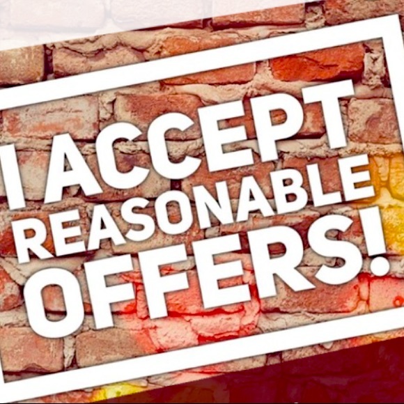 Meet your Posher, Erica - Picture 1 of 1